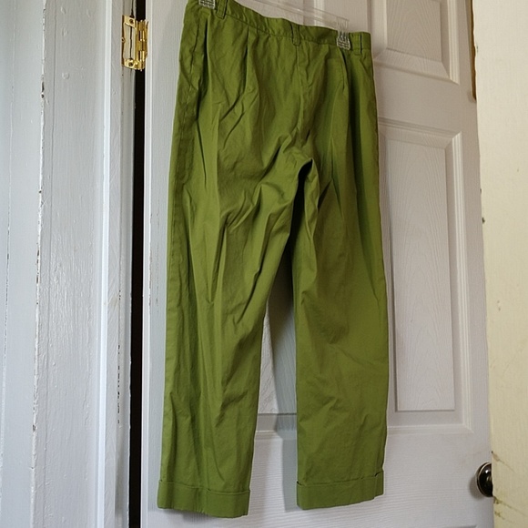 🩸 3/$15. 🩸Jones New York Signature Lime Capri's Size 6 - Picture 5 of 8